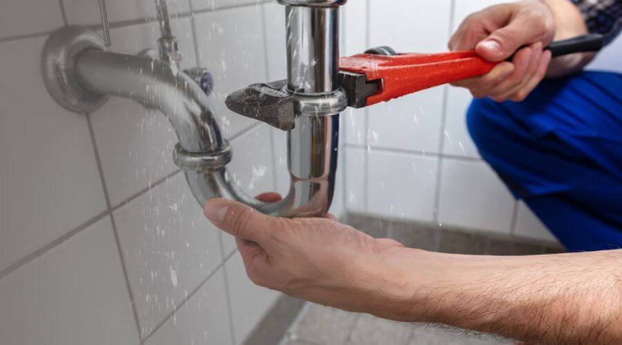 Local annual plumbing maintenance in Roanoke, IL